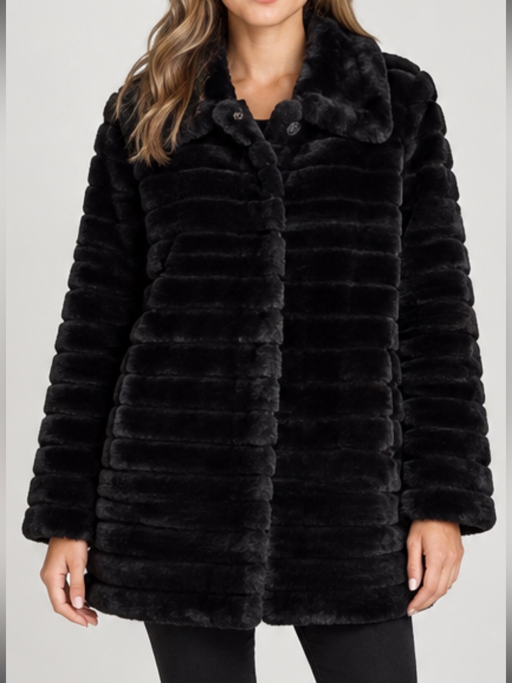 Carmen Marc Valvo Black Plush Ribbed Faux Fur Jacket - Medium